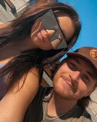 Becca Fritz:)) (@beccafritzz) • Instagram photos and videos