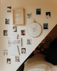 Shop for wall art & more teen decor from pottery barn teen®. 14 Seriously Impressive Girl Dorm Room Layout Ideas