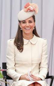 Kate Middleton Sans Maquillage Elle Est Comme Tout Le Monde Style Kate Middleton Robe De Mariee Sirene Princesse Kate