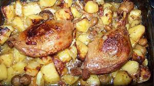 Cuisses De Canard Et Pommes De Terre Fondantes Au Four Une Recette Carrement Appetissante Tonmag Recette Cuisse De Canard Canard Au Four Recettes De Cuisine
