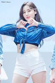 Netizens Discuss The Curvy Figure Of This Beautiful Idol Nancy Momoland Kpop Girls Nancy Jewel Mcdonie
