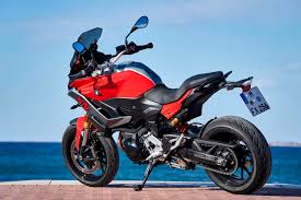 The bmw f900xr is a wonderful intersection of design and engineering. Bmw F 900 Xr Im Test Asphaltcowboy