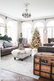 Floral branches with white star christmas. Green And White Christmas Decorating Ideas Maison De Pax