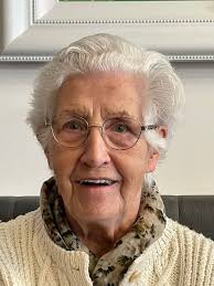 SMYTH (nee McFarland) Hadassah Elizabeth (Betty)