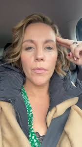 Leanne Healy's Instagram, Twitter & Facebook