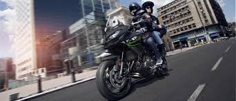 The 2020 kawasaki versys® 650 touring motorcycle features a comfortable upright riding position and a sporty 649cc engine for navigating city streets or open highway. Versys 650 My 2020 Kawasaki Deutschland