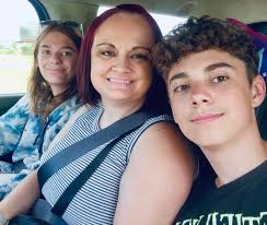 Photo editing requests for pose and background changes