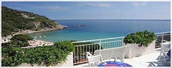 Im südküste von insel elba, einige schritte von sandstrand cavoli, mietet mann schöne wohnung für 6 personen mit 3 doppelzimmer und außenraum in cavoli, der bucht der costa del sole. Ferienwohnungen Le Sirene Wohnungen Am Strand Von Cavoli Insel Elba
