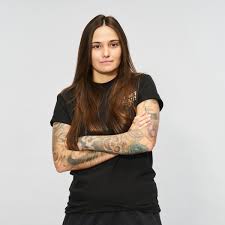 Reprezent's mollie collins live inside the boiler room for the next hour keeping us rolling we welcome drum & bass' rising star mollie collins to #djmaghq for an exclusive 90 minute set! Ydncm0l0rkwqum