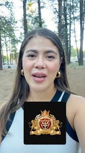 Karen Deaton's Instagram, Twitter & Facebook