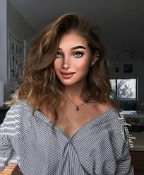 ты в меня так влюблена я же вижу мадам 238 Otmetok Nravitsya 4 Kommentariev Lyubimica Tyotushki Agatanilsen V Instagram Ty V Menya Tak Vlyublena Ya Zhe V V 2020 G Pricheski Modnye Portrety Zhenskie Pricheski