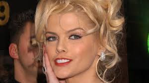 Anna Nicole Smith: You Don't Know Me give an inside look at the real Anna  Nicole