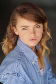 Hannah Sharp's Instagram, Twitter & Facebook