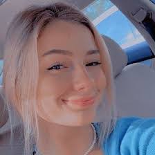 Amber Daigle's Instagram, Twitter & Facebook