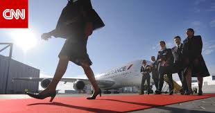 الخطوط الجوية الفرنسية تفرض الحجاب على المضيفات خلال الرحلات إلى إيران وبعضهن يرفضن ارتداءه Cnn Arabic