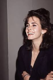 She may have been luckier in love than her best friend jennifer, but when it comes to the future with husband david arquette, courteney takes nothing for. Courteney Cox 90s Photos