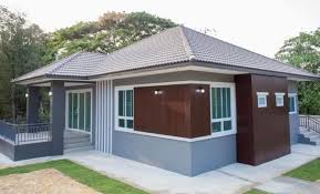 Rumah minimalis dengan tiang teras didepan rumah memberi kesan elegan dan terlihat kokoh rumah tersebut. Lingkar Warna 25 Desain Inspiratif Model Tiang Teras Rumah