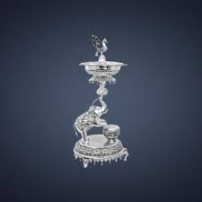 Grt jewellers is one of the india's foremost jewellery store having an exquisite collection of jewellery in gold, diamond, platinum and silver created by the finest artisans of india. Buy Silver Lamp Silver Gifts Online Silver Pooja Items Online India