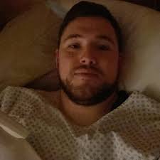 Verletzungsupdate 🤕 Leider hat sich die Befürchtung von Patrick bestätigt  und er hat sich in der Aktion auf Bild 2 tatsächlich Sonntags beim Turnier  die Schulter ausgekugelt. Eine MRT-Untersuchung am Montag zeigte,