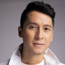 Jay Yu's Instagram, Twitter & Facebook