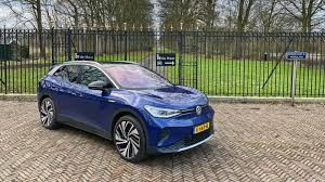 De prijs van de id.4 max bedraagt 60.420 euro. Rij Impressie Volkswagen Id 4 E Drivers Com Platform Voor Elektrisch Rijden