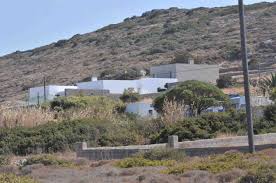 Όλες οι ειδήσεις, τα τελευταία νέα και η επικαιρότητα από το πιο αποκαλυπτικό ειδησεογραφικό site. Xatzhgiannhs Makrypoylia Ayto Einai To Yperoxo Spiti Toys Sthn Paro Fwto Agriniopress