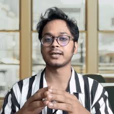 Anirudh Kumar's Art Is A Kaleidoscopic Ode To Roots And Reflections