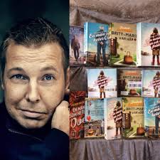 Grattis på födelsedagen Fredrik Backman, författare, bloggare och skribent,  35 år idag! Fredrik Backman debuterade som författare 2012 med böckerna ”En  man som heter Ove” och ”Saker min son behöver veta om