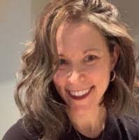 Michelle Safe's Instagram, Twitter & Facebook