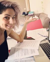 Zmeda na mizi, zmeda v glavi 🤣😁 ...intervjuji in delo 💪💪