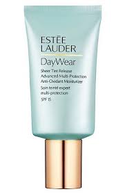 Estée Lauder Perfectly Clean Triple Action Cleanser Toner Makeup Remover 10 Lightweight Moisturizers For Every Skin Type Getonte Feuchtigkeitscreme Feuchtigkeitscreme Estee Lauder Produkte