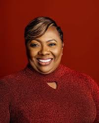 Gail Adrian's Instagram, Twitter & Facebook