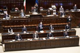 Berlusconi vota a sorpresa la fiducia al governo letta, il futuro dell'agenda economica, imu, iva e cuneo fiscale, le richieste delle imprese. Tohs18xi Tytom