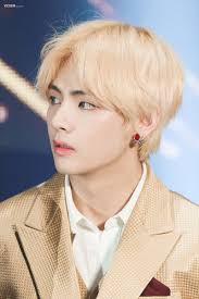 Bts news jungkook's blonde highlights break the internet is jungkook blonde?! Here S 20 Photos Of Bts Rockin The Classic Blonde Hairstyle Koreaboo