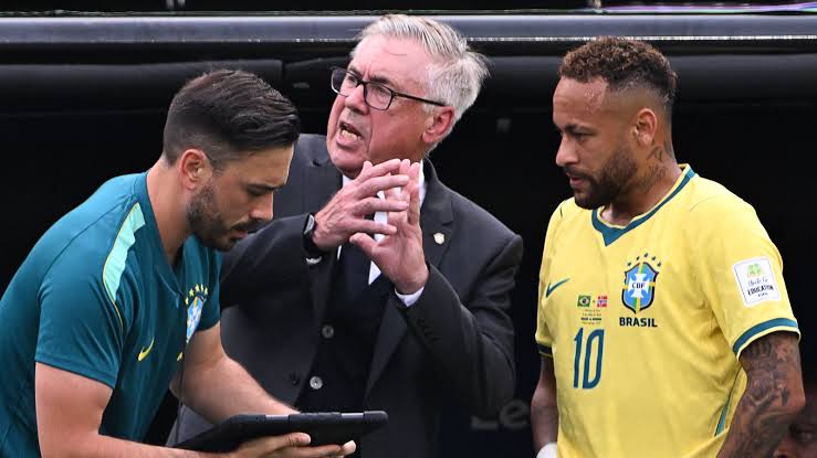 Brasil se sumerge en el luto... La prensa arremete contra Ancelotti y  Neymar tras la catástrofe | Goal.com Espana
