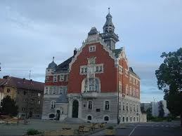 Hodonín je okresní město, proto naleznete několik různých poštovních směrovacích čísel a pošt podle toho, o jakou lokalitu v hodoníně se jedná. Hodonin Mesto Turistika Cz