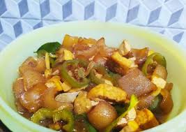Dijamin biarpun sudah dingin juga masih kenyal empuk ya bund gak keras Taste Of Happy Life Kikil Tahu Cabe Resep Oseng Kikil Jagomasakminggu7 Dari Sadad Channel Yummy Co Id Kali Ini Dapur Ranie Ancak Berbagi Resep Tumis Kikil Cabe Hijau Bahannya