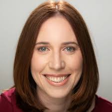 Carolyn Lanham's Instagram, Twitter & Facebook