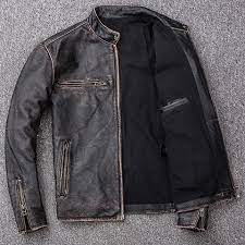 Ces blousons bombardier ont inspiré les blousons moto homme segura patriot et helstons gang ce dernier est même équipé d'une doublure en véritable peau de mouton pour un maximum de chaleur en hiver et un style très rétro. Veste En Cuir De Moto Vintage La Boutique Du Vintage