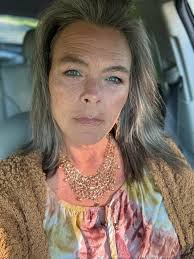 tiptuesday GOOD MORNING‼️ For a more casual look FLIP that Fishing for  Compliments necklace over, I can get it for you! #shinesassies #ShineBright  #lessbling