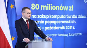80 mln zł na zakup komputerów dla dzieci z rodzin byłych pracowników PGR -  Ministerstwo Spraw Wewnętrznych i Administracji - Portal Gov.pl