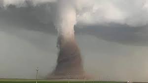 Előre is köszönöm a válaszokat. Tornado Nlc