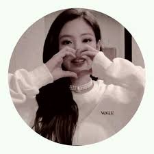 ك وكب التنس قات mirror selfie blackpink fashion blackpink