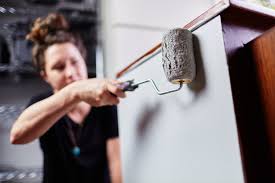 it cost to paint kitchen cabinets