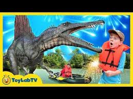 Giant Life Size Spinosaurus Dinosaur Jurassic Adventure Fun Family Fireworks Outdoor Celebration Youtube Amazing Adventures Spinosaurus Dinosaur