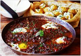 Stew kuche, means stew kitchen in german. Black Pudding Stew Mit Ofenkartoffeln Und Spiegelei