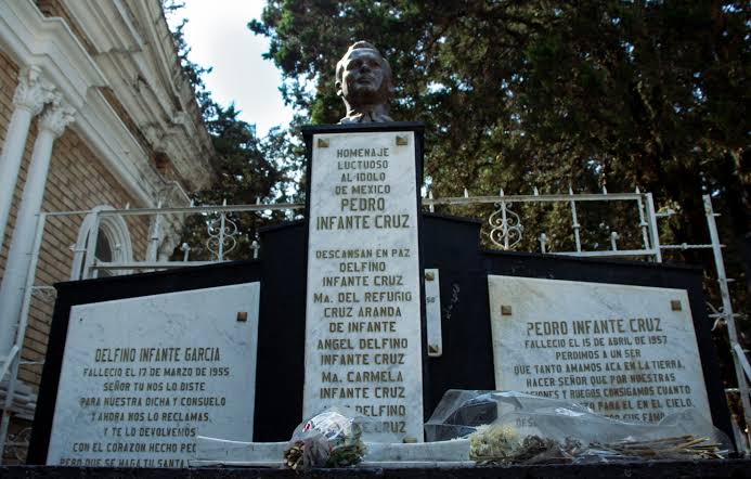 Pedro Infante a 65 años de su muerte: por pandemia se cancela conmemoración  en el panteón Jardín - Infobae