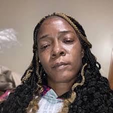 Toshia Smith's Instagram, Twitter & Facebook