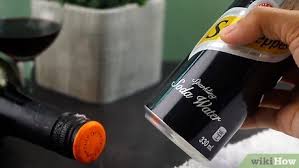 Le lait chaud est ainsi réputé pour participer à l'élimination d'une tâche de vin. 6 Manieres De Enlever Une Tache De Vin Rouge Sur Une Moquette