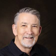 Real estate agents provide a unique advantage compared to automated online  models by harnessing their deep understanding of local market dynamics.